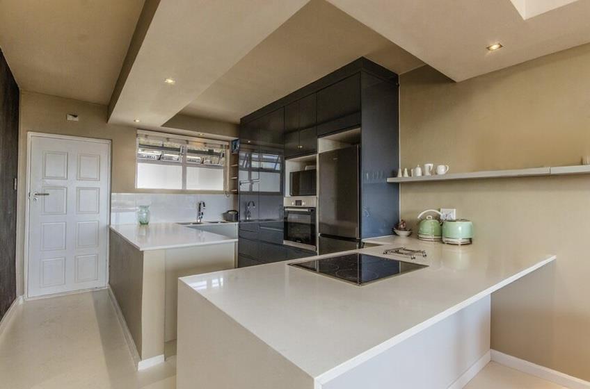 2 Bedroom Property for Sale in Green Point Western Cape